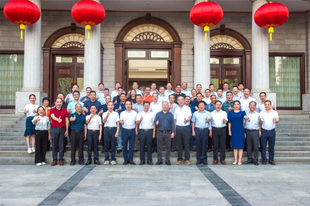 威華集團(tuán)助力“我的家鄉(xiāng)我建設(shè)”平遠(yuǎn)縣熱柘鎮(zhèn)鄉(xiāng)賢回鄉(xiāng)考察活動順利舉行！